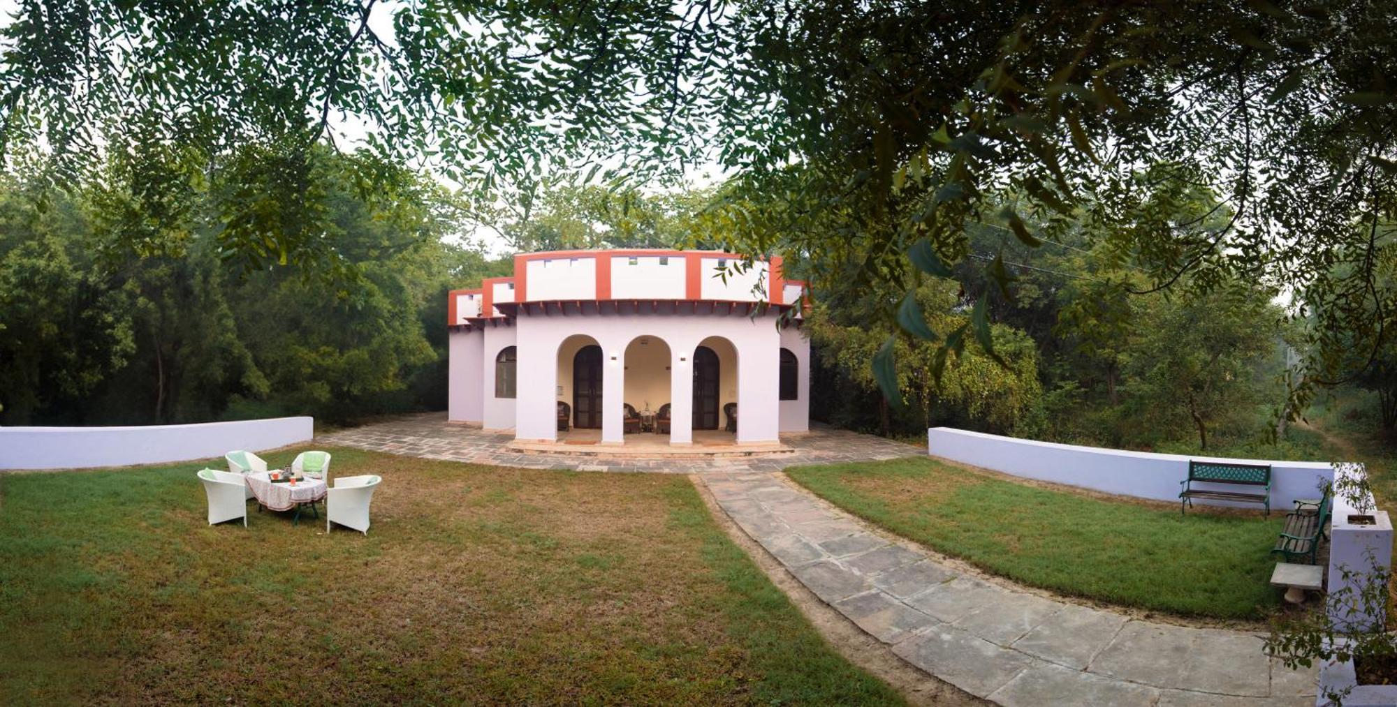 Mela Kothi - The Chambal Safari Lodge Bāh Extérieur photo