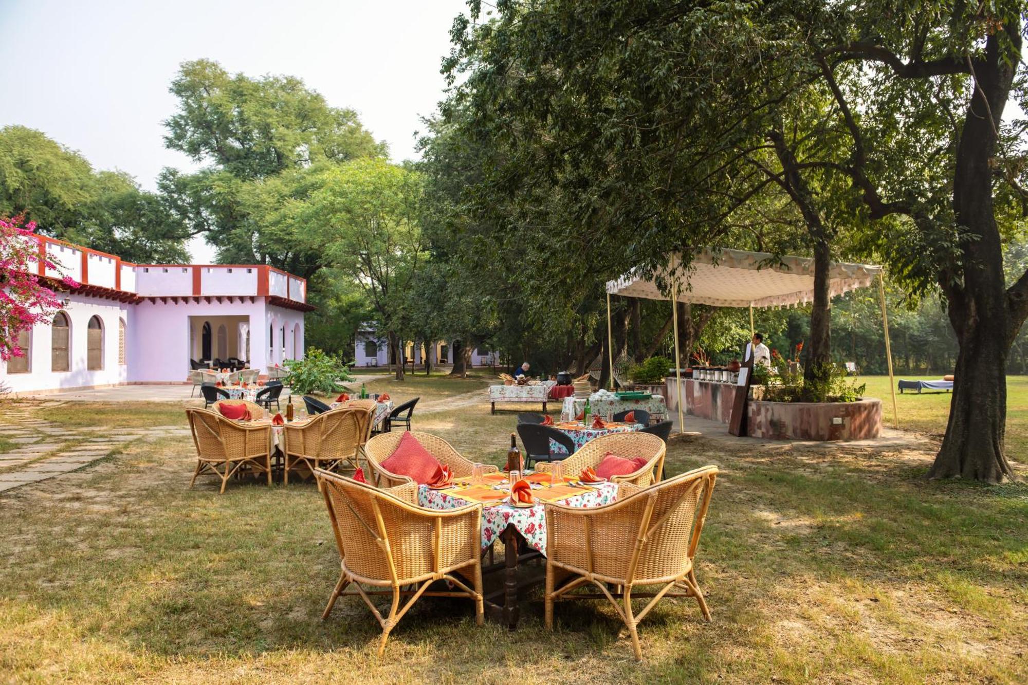 Mela Kothi - The Chambal Safari Lodge Bāh Extérieur photo