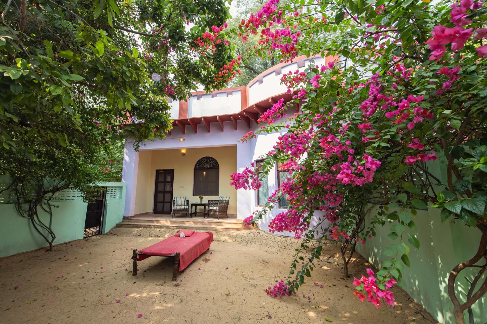 Mela Kothi - The Chambal Safari Lodge Bāh Extérieur photo